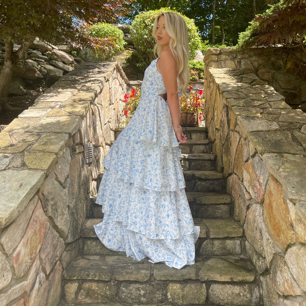 Tiered dress maxi